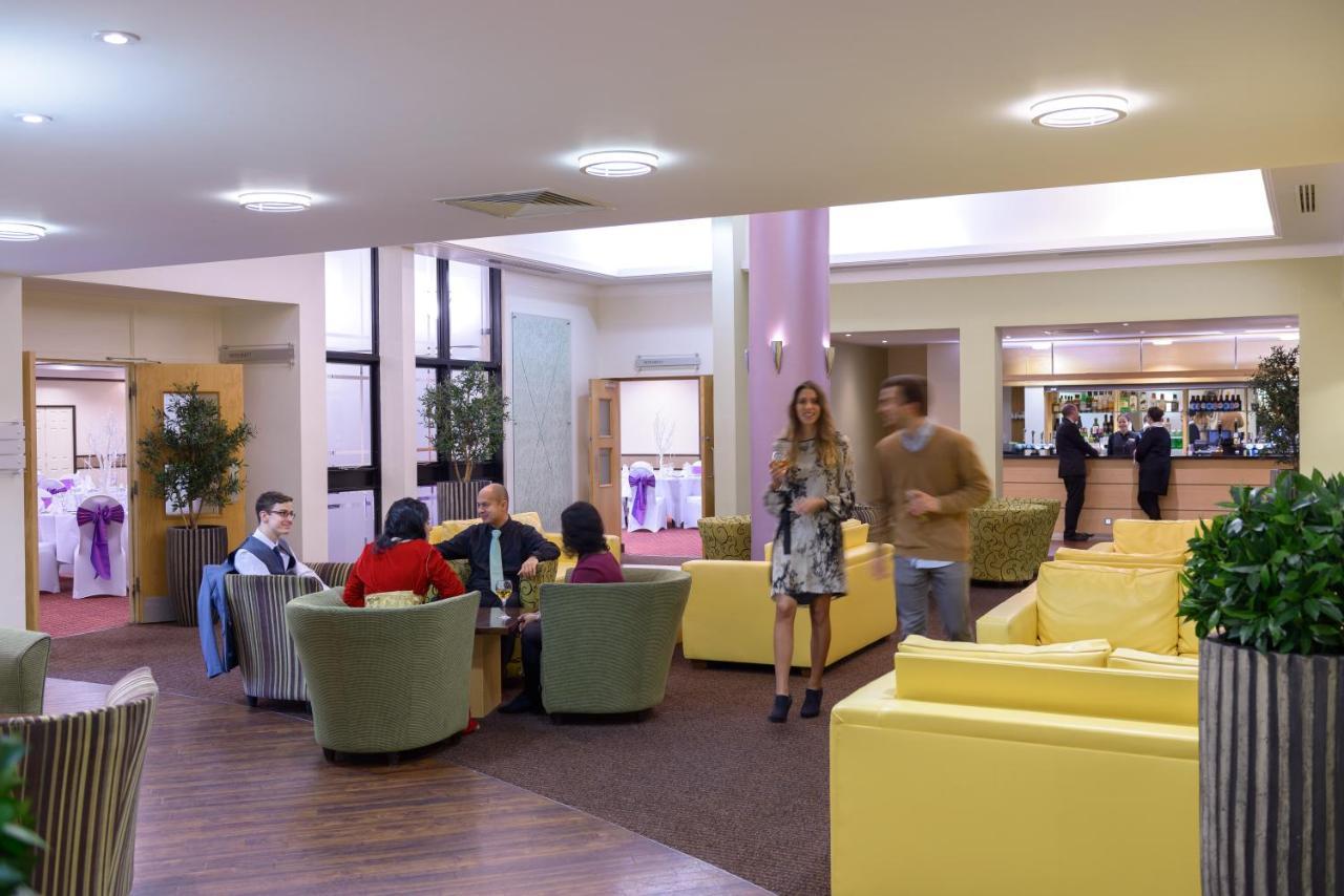 Готель Cranfield Management Development Centre Екстер'єр фото